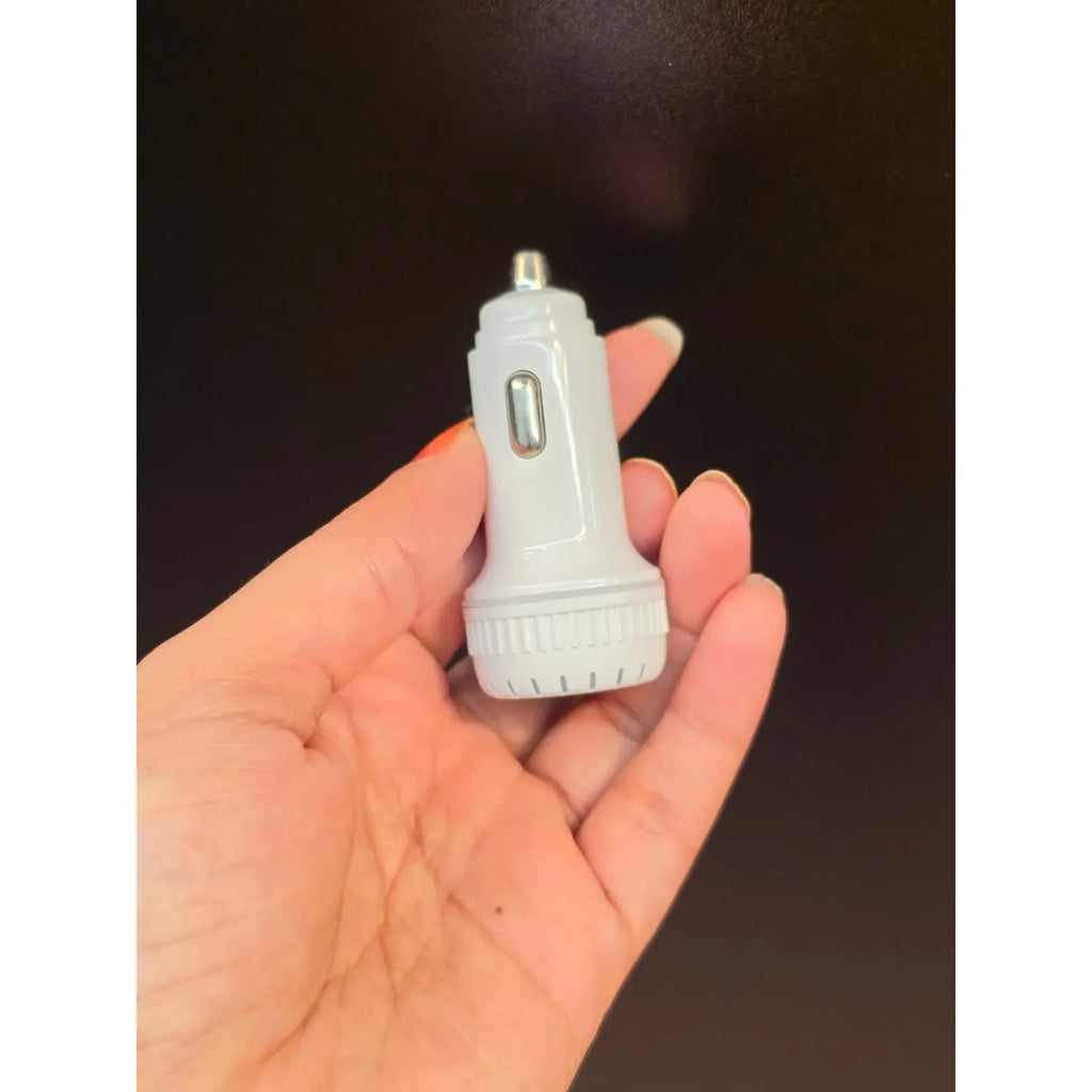 Dual car charger, view 2