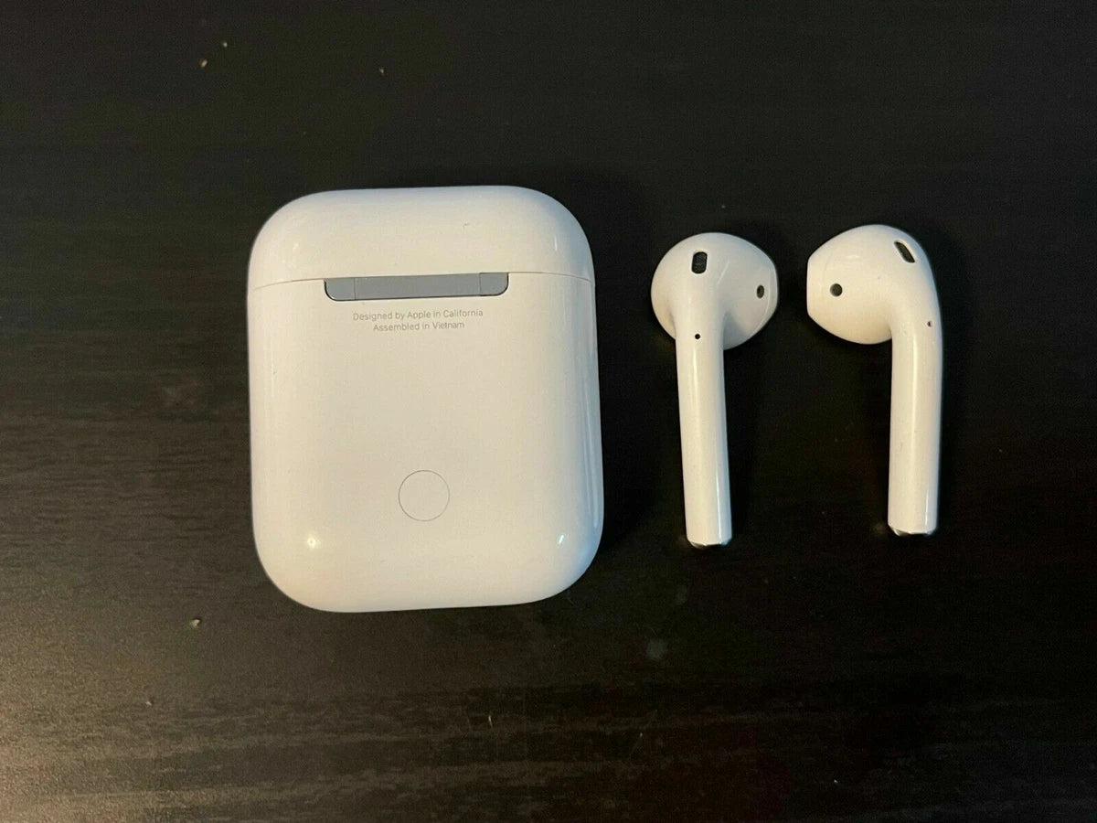 AirPods 2nd Generation Wireless Earbuds